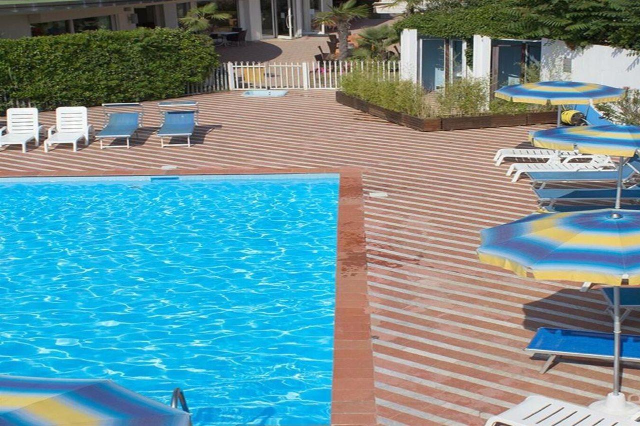 Hotel Bellevue Beach - Sul Mare Milano Marittima Ngoại thất bức ảnh