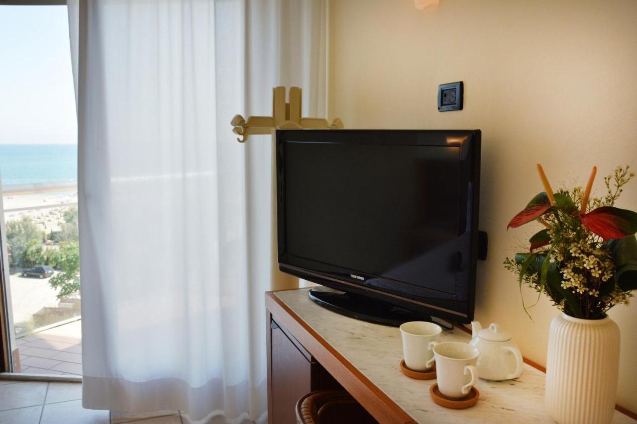 Hotel Bellevue Beach - Sul Mare Milano Marittima Ngoại thất bức ảnh