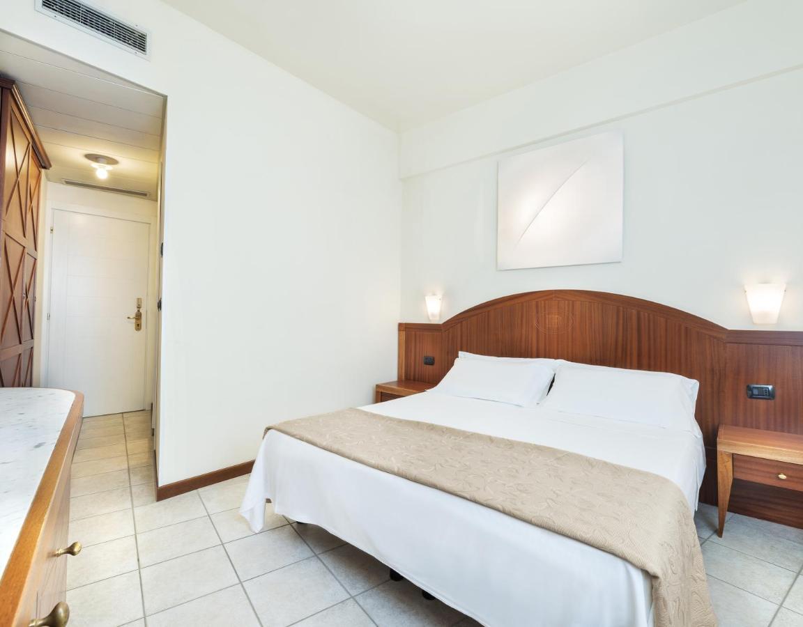 Hotel Bellevue Beach - Sul Mare Milano Marittima Ngoại thất bức ảnh
