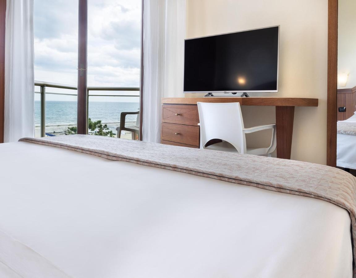 Hotel Bellevue Beach - Sul Mare Milano Marittima Ngoại thất bức ảnh
