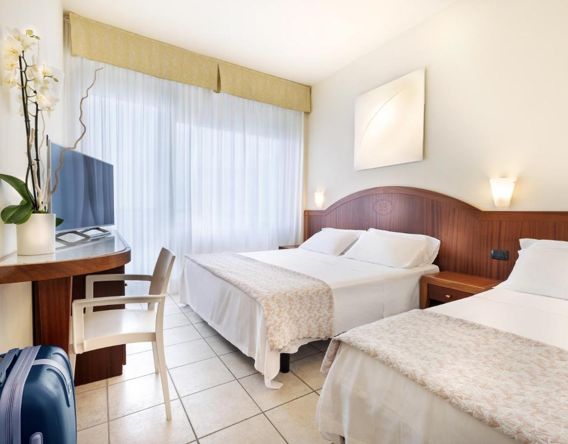 Hotel Bellevue Beach - Sul Mare Milano Marittima Ngoại thất bức ảnh