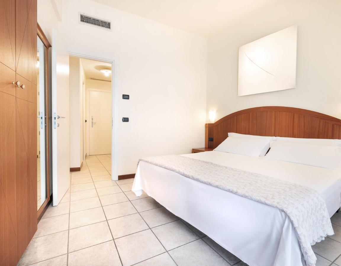 Hotel Bellevue Beach - Sul Mare Milano Marittima Ngoại thất bức ảnh
